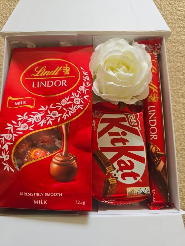 Lindor & KitKat Treat Box